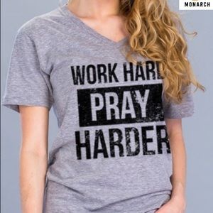 Work hard short sleeve graphic tee